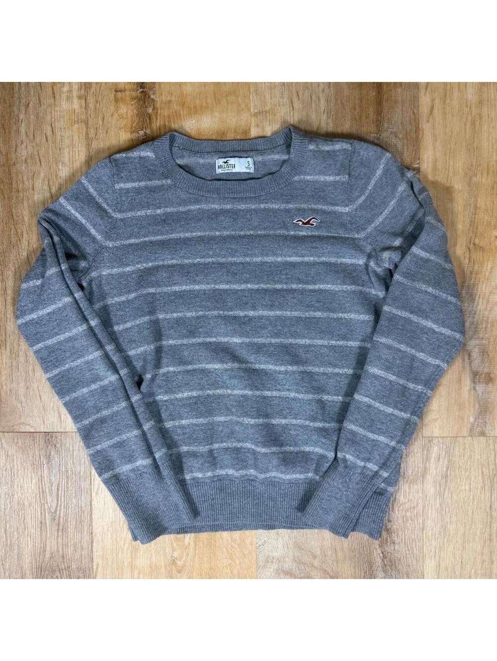 Y2K Hollister Grey Striped Knit Crewneck Sweater – Size S